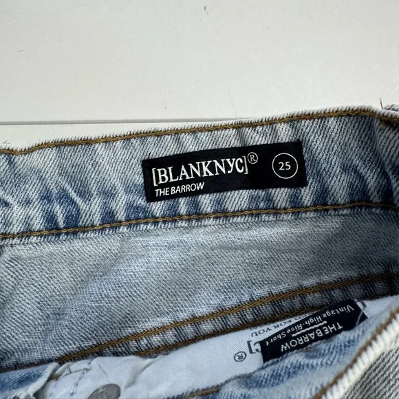 Blank NYC The Barrow Vintage High Rise Distressed Light Wash Denim Shorts Sz 25 - Picture 2 of 5